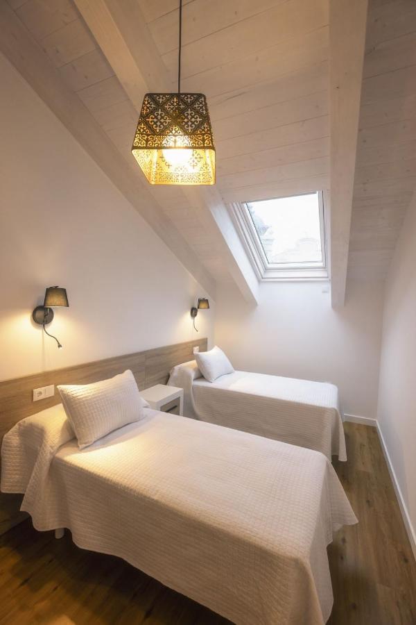 Apartamentos Centro Llanes Esterno foto